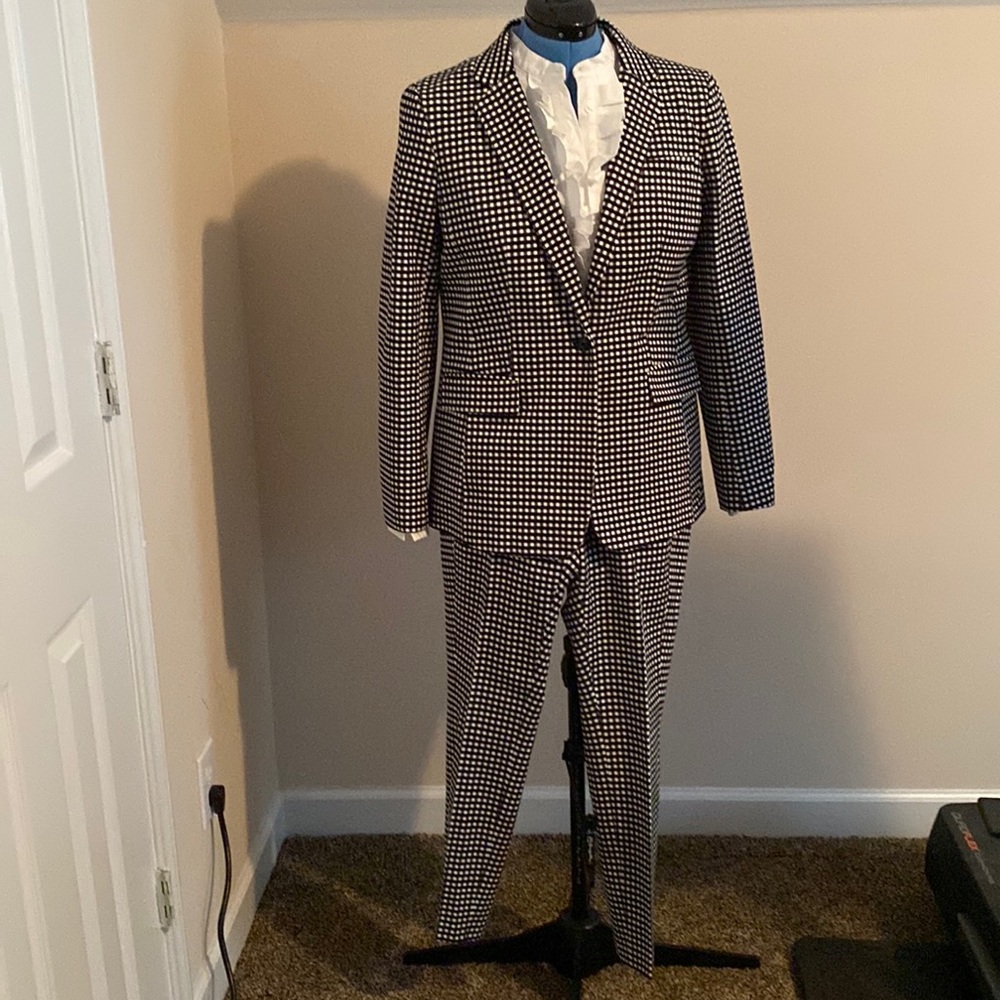 Banana Republic Women’s Suit